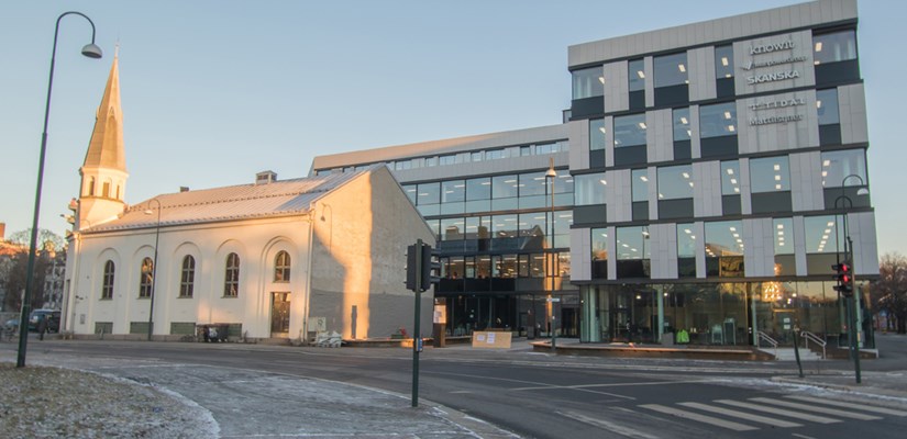 Sundtkvartalet ligger sentral plassert i Oslo sentrum og består av 31 300 kvadratmeter med lyse og moderne kontorlokaler. Sundtkvartalet ligger sentral plassert i Oslo sentrum og består av 31 300 kvadratmeter med lyse og moderne kontorlokaler.