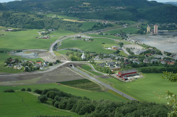 Veien sett fra Buvika