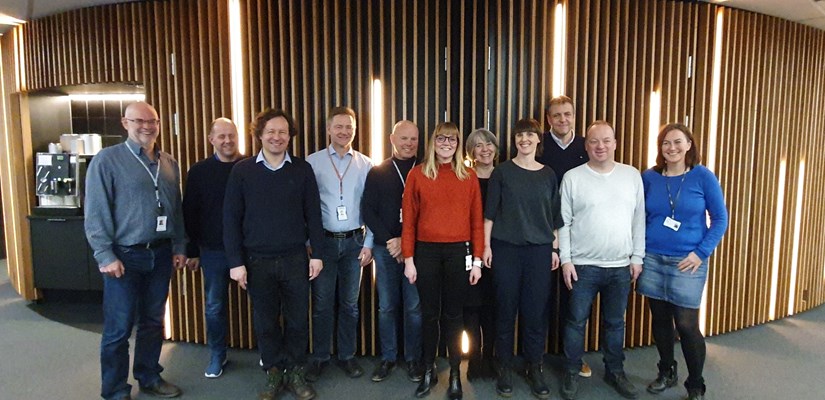Fra venstre, Skanska - Kjell Garberg, Cowi – Petter Måløy, Arkitema/Ratio – Adreas Gehe, Sykehusbygg – Harald Hasfjord, Skanska – Stein Eriksen, Cowi – Maret Gaare, Arkitema/Ratio – Anne Guri Grimsby, Arkitema/Ratio – Marte Austvik Letnes, Helse Møre og Romsdal – Ketil Landevåg Gaupset, Cowi – Terje Nilssen, Cowi - Elin Tørlen Lønvik Fra venstre, Skanska - Kjell Garberg, Cowi – Petter Måløy, Arkitema/Ratio – Adreas Gehe, Sykehusbygg – Harald Hasfjord, Skanska – Stein Eriksen, Cowi – Maret Gaare, Arkitema/Ratio – Anne Guri Grimsby, Arkitema/Ratio – Marte Austvik Letnes, Helse Møre og Romsdal – Ketil Landevåg Gaupset, Cowi – Terje Nilssen, Cowi - Elin Tørlen Lønvik